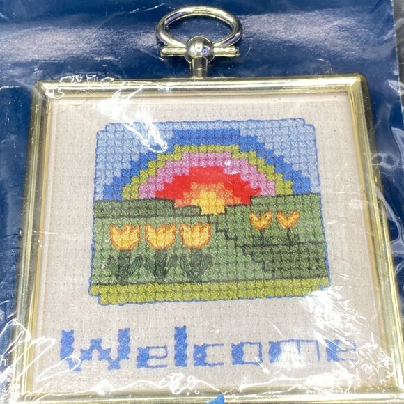 Dale Burdett Welcome Rainbow CM 801 Counted Cross Stitch New Sealed - Picture 3 of 9